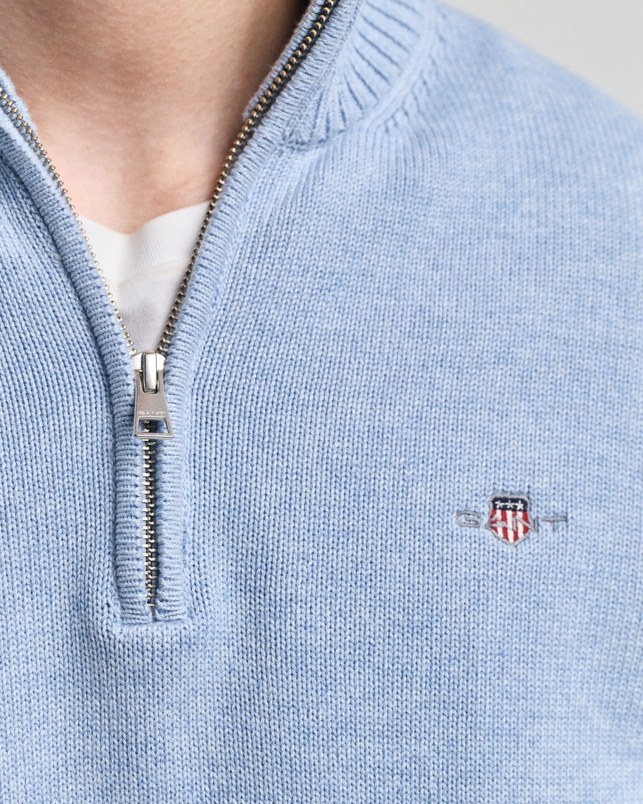 GANT Casual Cotton Half-Zip Sweater - Image 3
