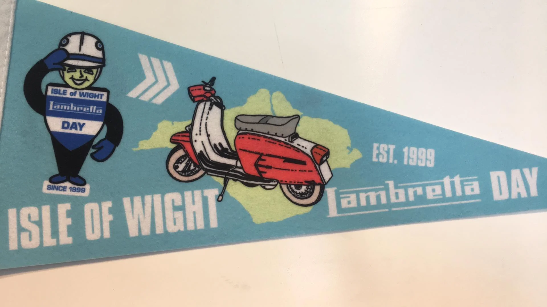 Isle of Wight Lambretta Day Pennant Flag - Image 3